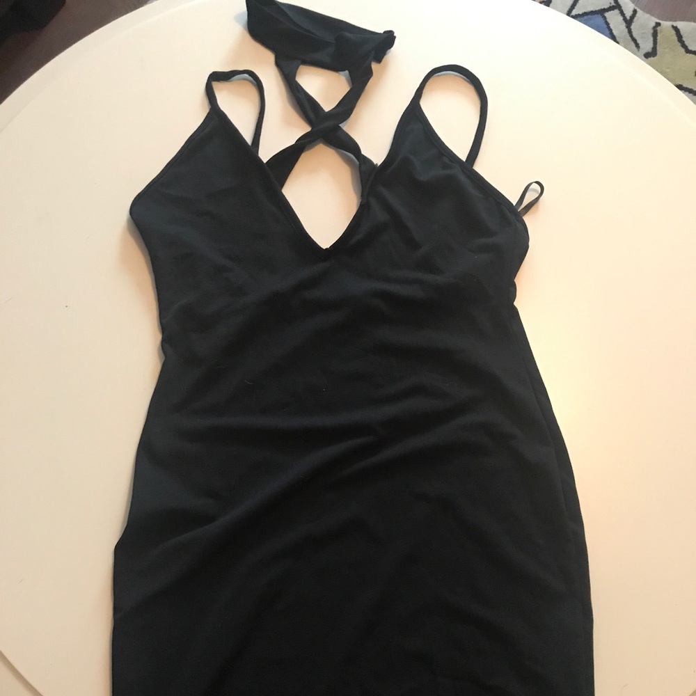 Missguided bodycon cross in front dress